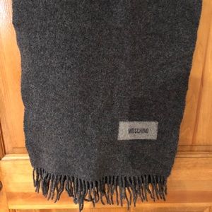 Moschino unisex wool scarf grey
